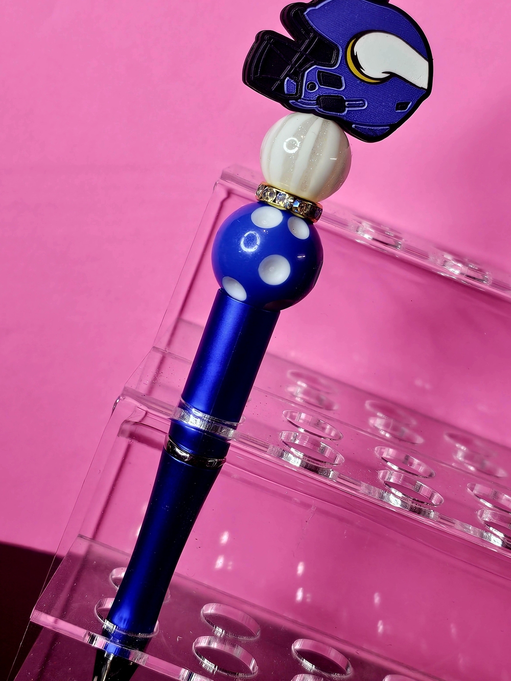 NFL Minnesota Vikings Sparkly/Blingy Custom Created Super Fan Beaded Pen - Picture 2 of 2